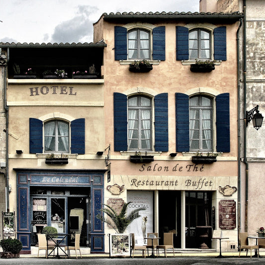 From Parisian Panache to Riviera Rapture: A Comprehensive 10-Day Guide to France