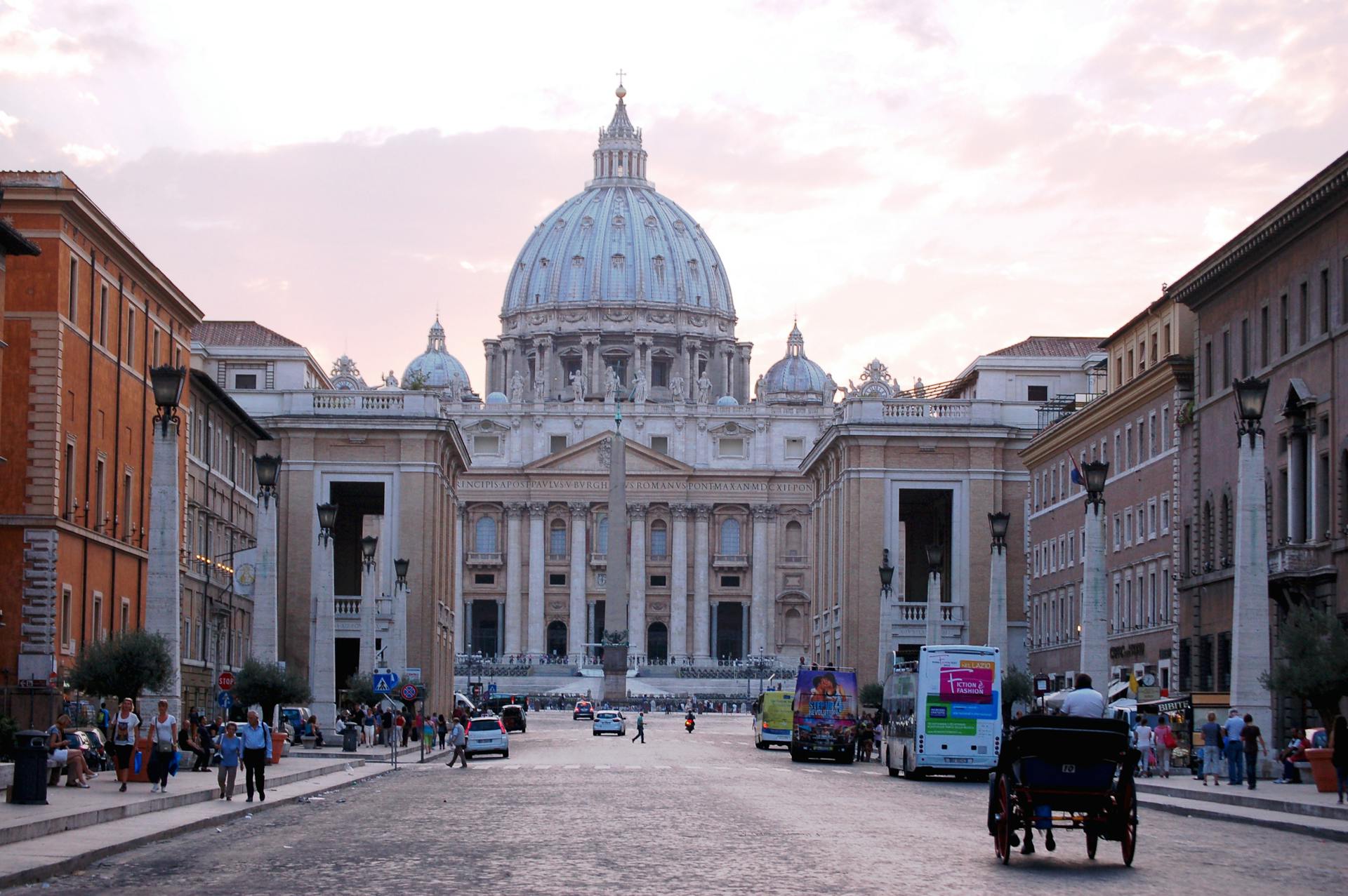 Vatican Voyage - Exploring the Spiritual Heart of Rome: A Comprehensive 10-Day Guide